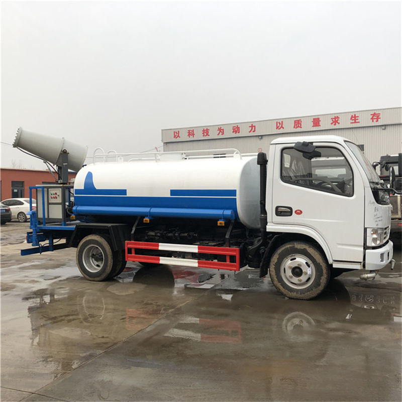5方霧炮灑水車東風(fēng)D6.jpg 5方霧炮灑水車東風(fēng)D6.jpg